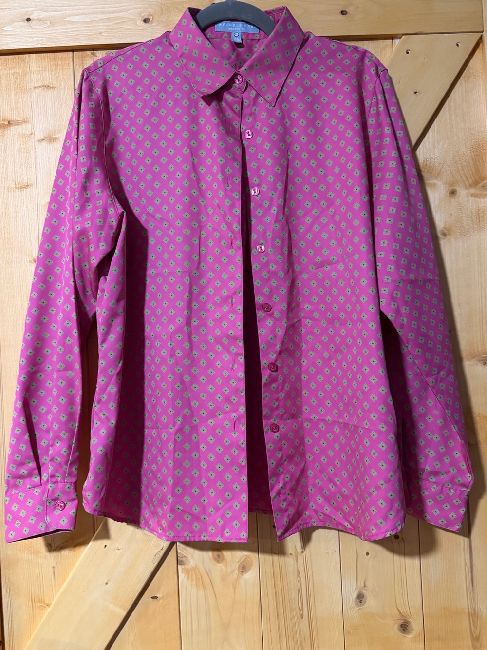 Foxcroft Wrinkle Free Shaped Fit Button Down Shirt Pink Green Geometric 12